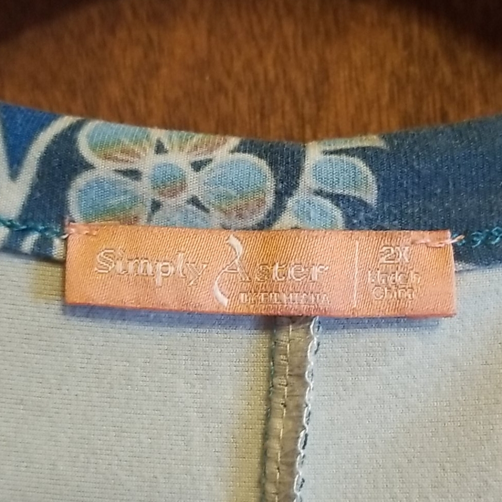 Tunic - Picture 3 of 3